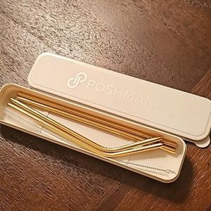Giftable Poshmark Reusable Straw Set Brush & Carrying Case